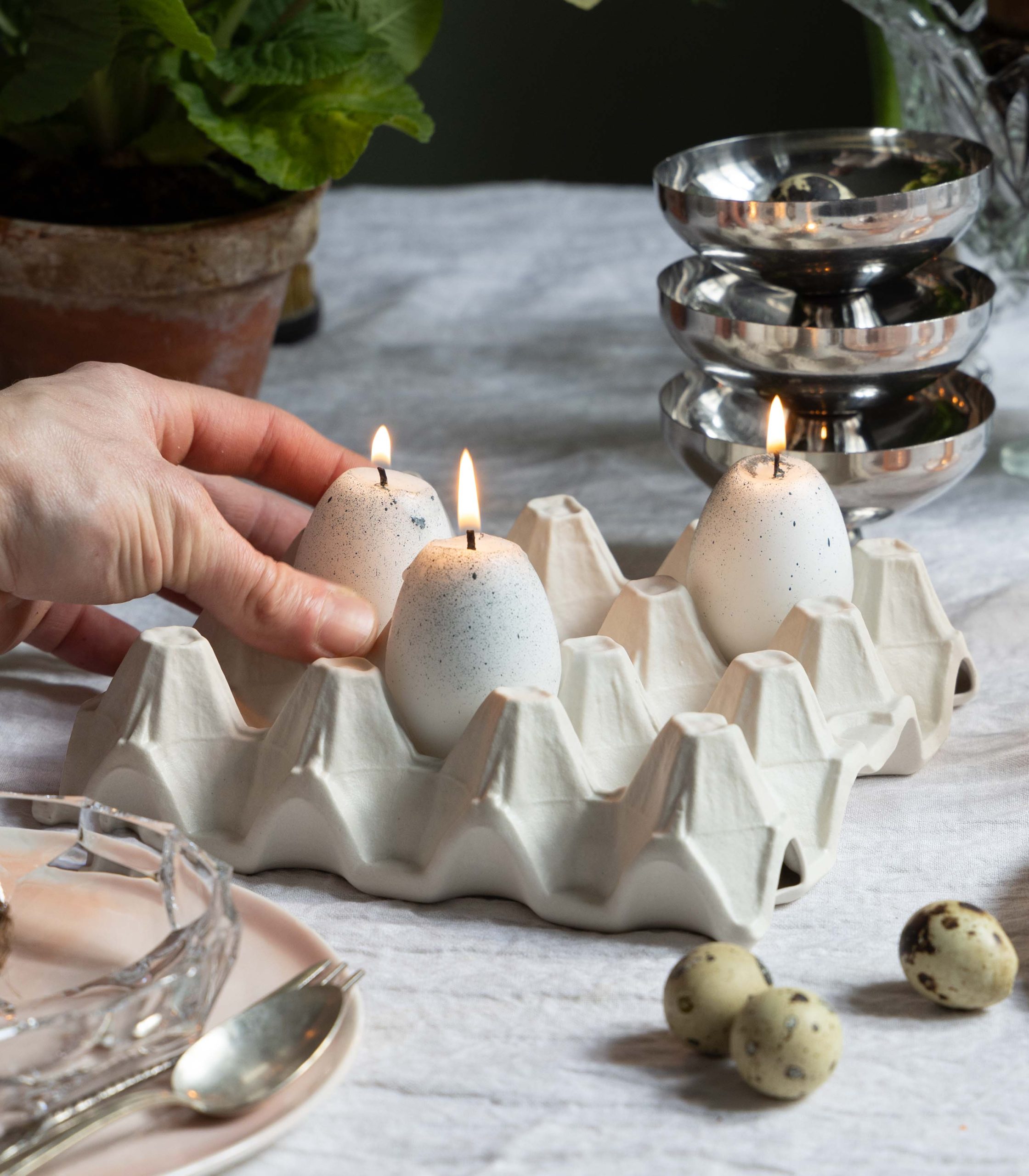 Wytłaczanka ceramiczna - biała